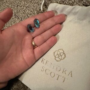 KENDRA SCOTT BETTY STUD INDIGO CRYSTAL